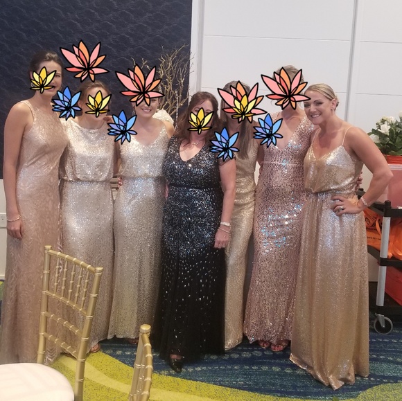 Rose gold sequin dress - Picture 3 of 4